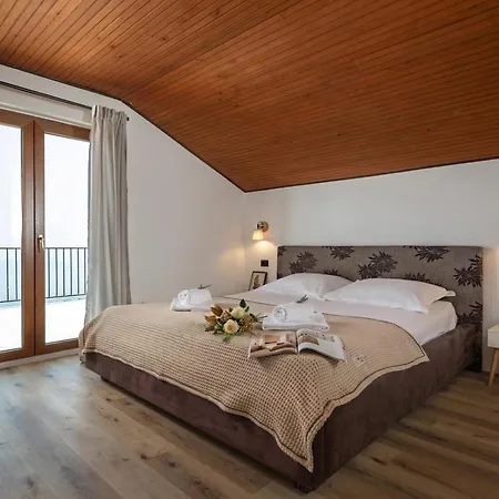 Сasa de vacaciones Kvarner With Heated Pool - Happy