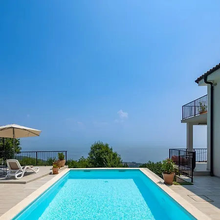 Сasa de vacaciones Kvarner With Heated Pool - Happy Sveti Petar (Opatija)