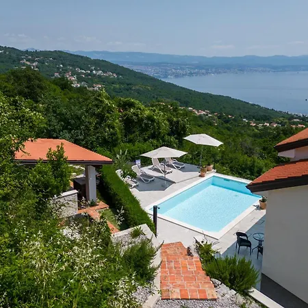 Сasa de vacaciones Kvarner With Heated Pool - Happy Sveti Petar (Opatija)