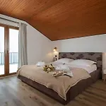 Vakantiehuis Kvarner With Heated Pool - Happy