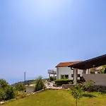 Kvarner With Heated Pool - Happy Vakantiehuis Sveti Petar (Opatija)