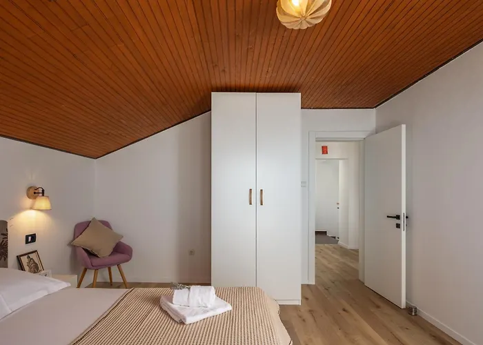 Kvarner With Heated Pool - Happy Holiday home *