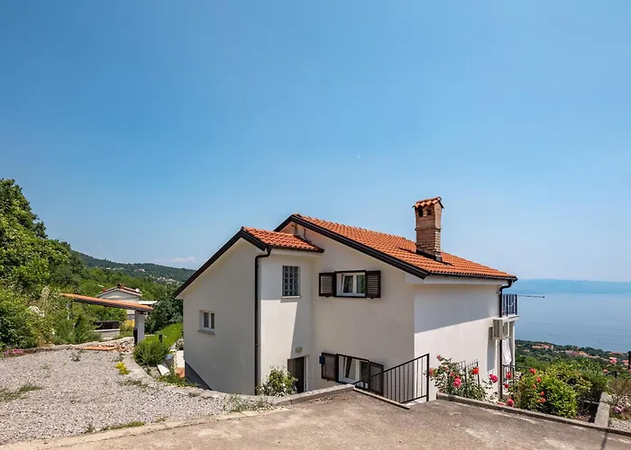 Nyaraló Kvarner With Heated Pool - Happy *