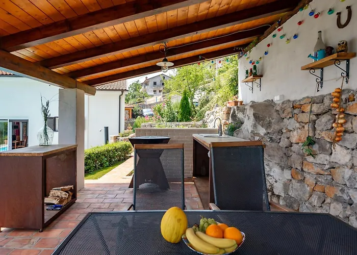 Kvarner With Heated Pool - Happy Nyaraló *